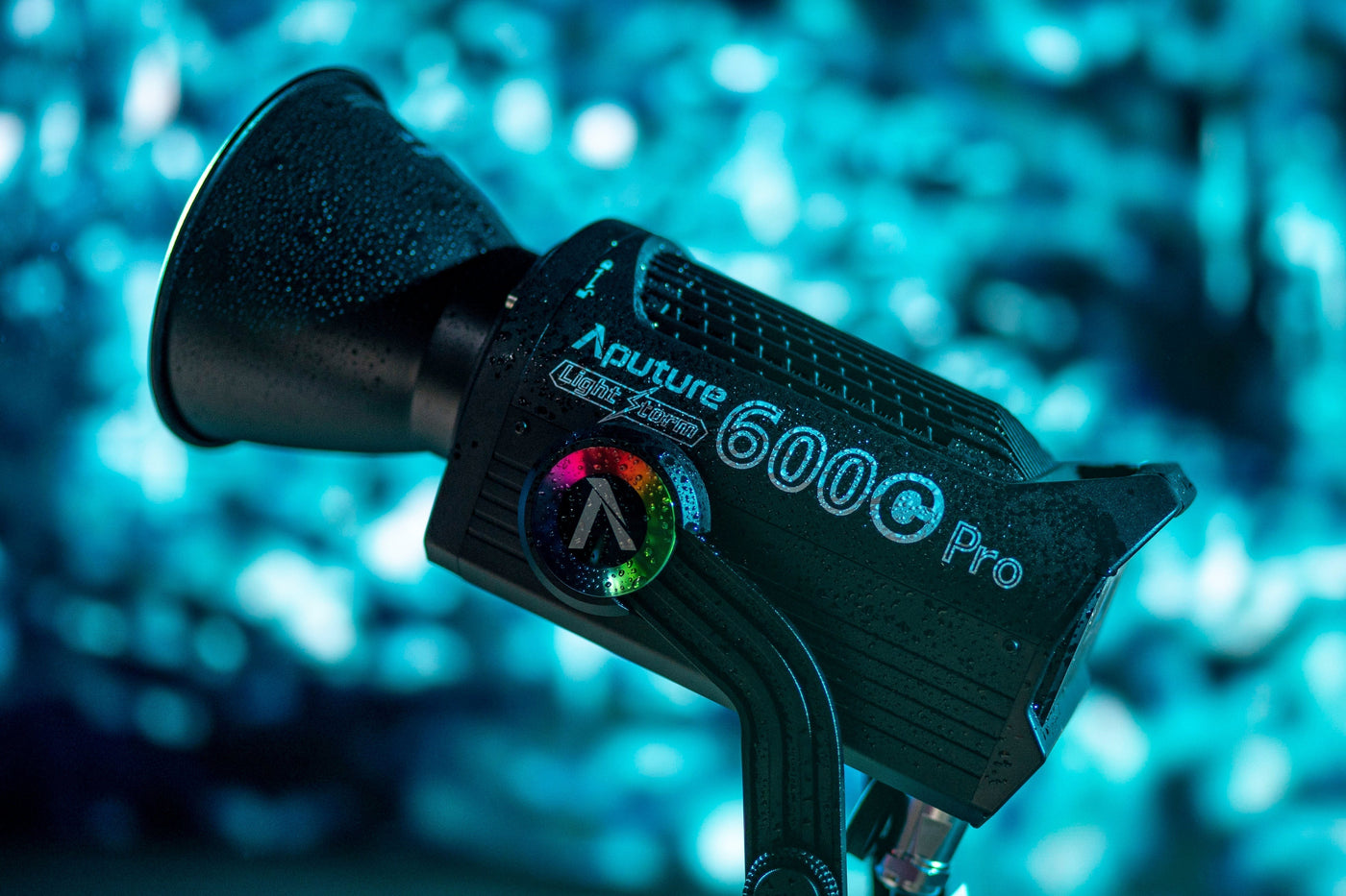 Aputure LS 600c Pro RGB LED Light (V-Mount)