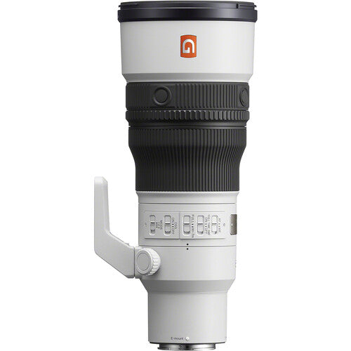 Sony FE 600mm f/6.3 GM OSS lens, control switches and focus ring